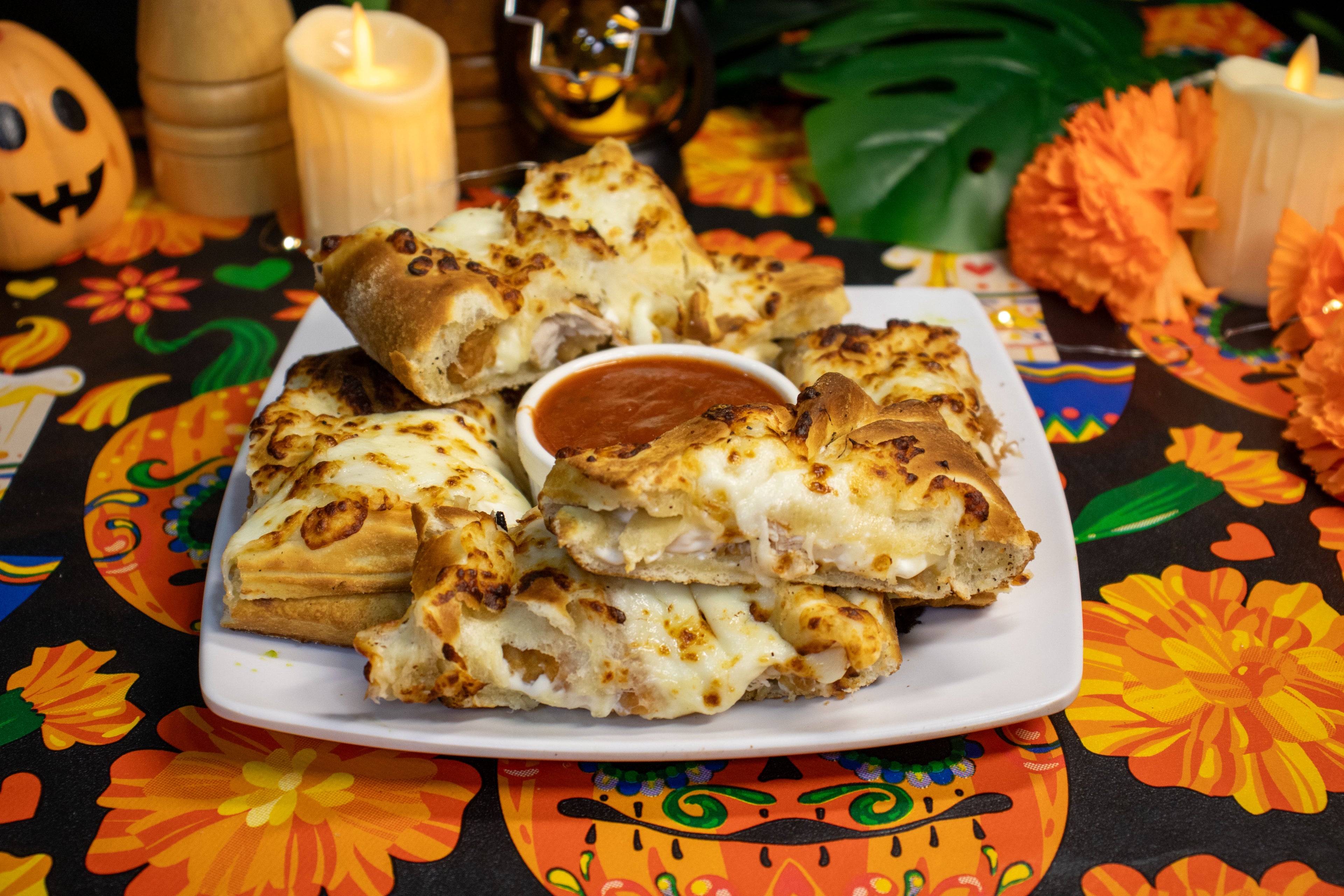 Cheese Bread con Boneless